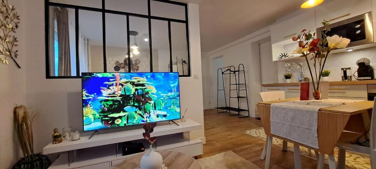 Le Pourpre Apartment Chelles  Bagian luar foto