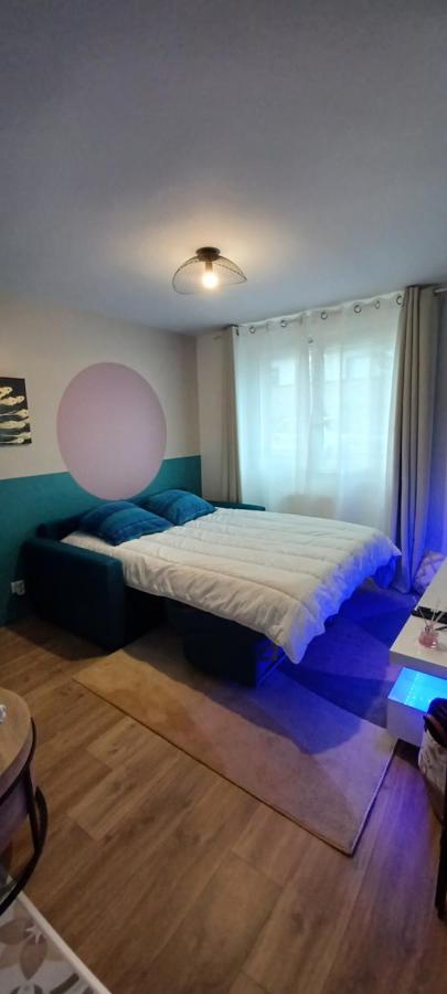 Le Pourpre Apartment Chelles  Bagian luar foto